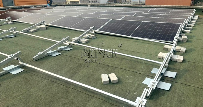 30-kW-PV-System mit Ballastierung für Flachdächer in Côte d'Ivoire | Art Sign