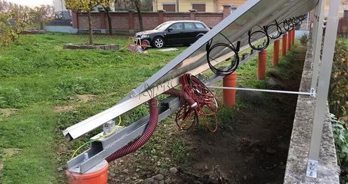 Neigungsverstellung teleskopische Bodenhalterungen in Rumänien |Art Sign