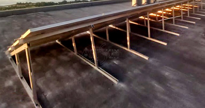 Verstellbares Aluminium-Dreieck-Montagesystem für Solaranlagen auf Flachdächern | Kunstschild