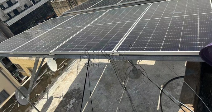 Kurze Schienenhalterung für Solar-Metalldächer zur PV-Modulmontage | KUNSTSCHILD